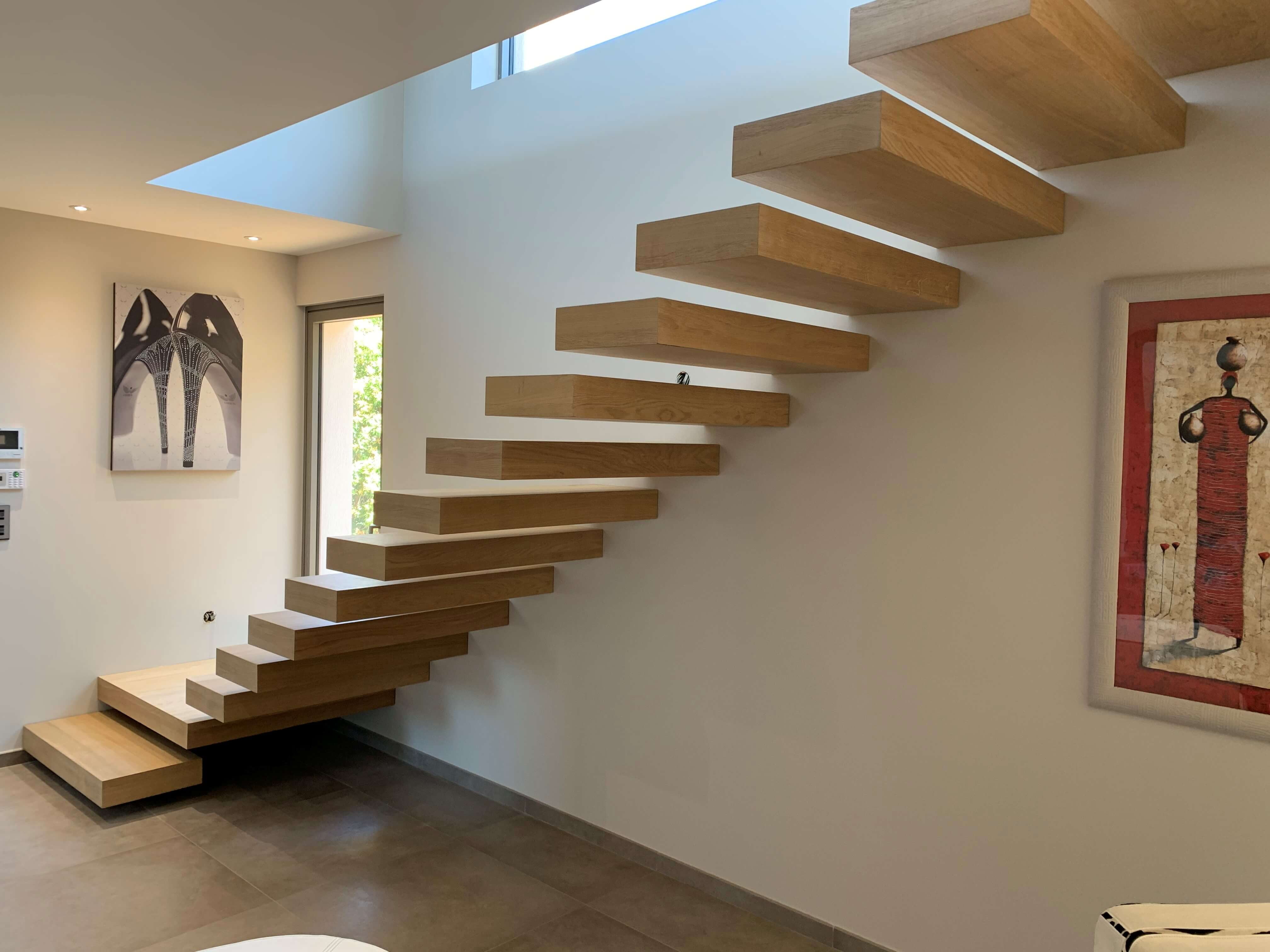 Barrière d'escalier en bois et en métal